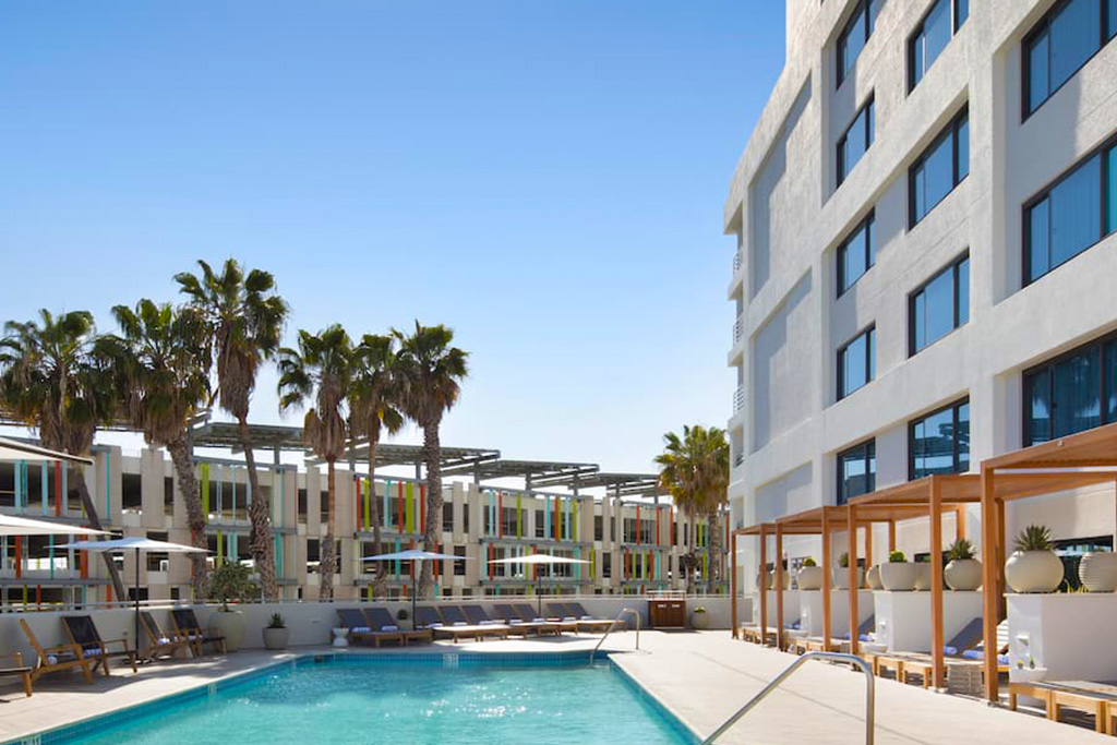 santa_monica_hilton_wp